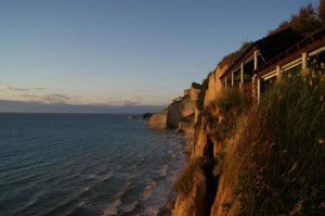 Steilküste Korfus zum Sonnenuntergang